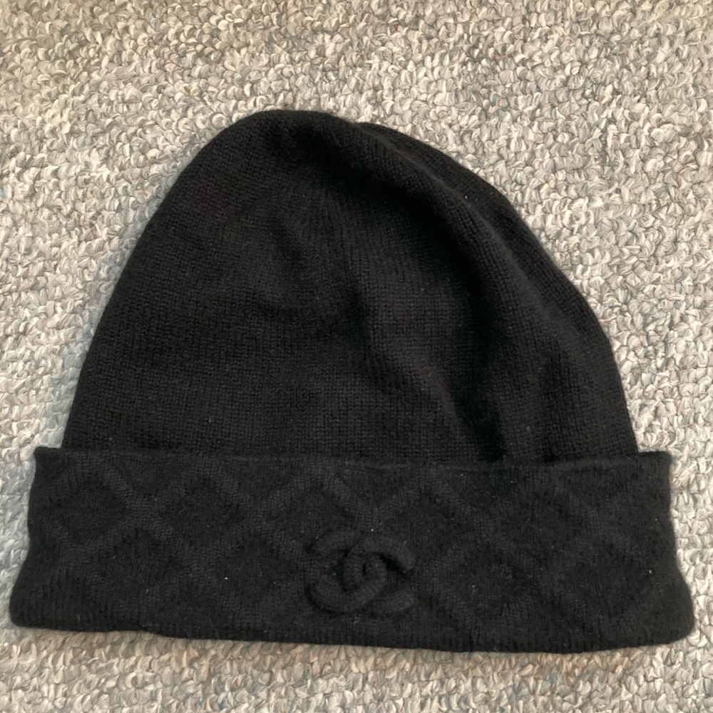 Chanel Black Cashmere Beanie